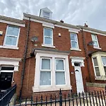 89 St John\'S Road Terrace House